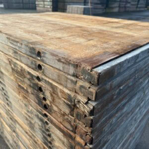Steenschotten 140 x 112 x 5cm Hardhout