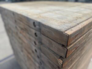 Steenschotten 140 x 100 x 5,5cm Lariks